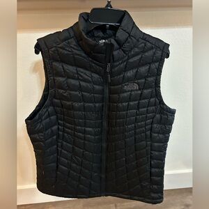 North Face Women’s Thermoball Vest Blackk XL